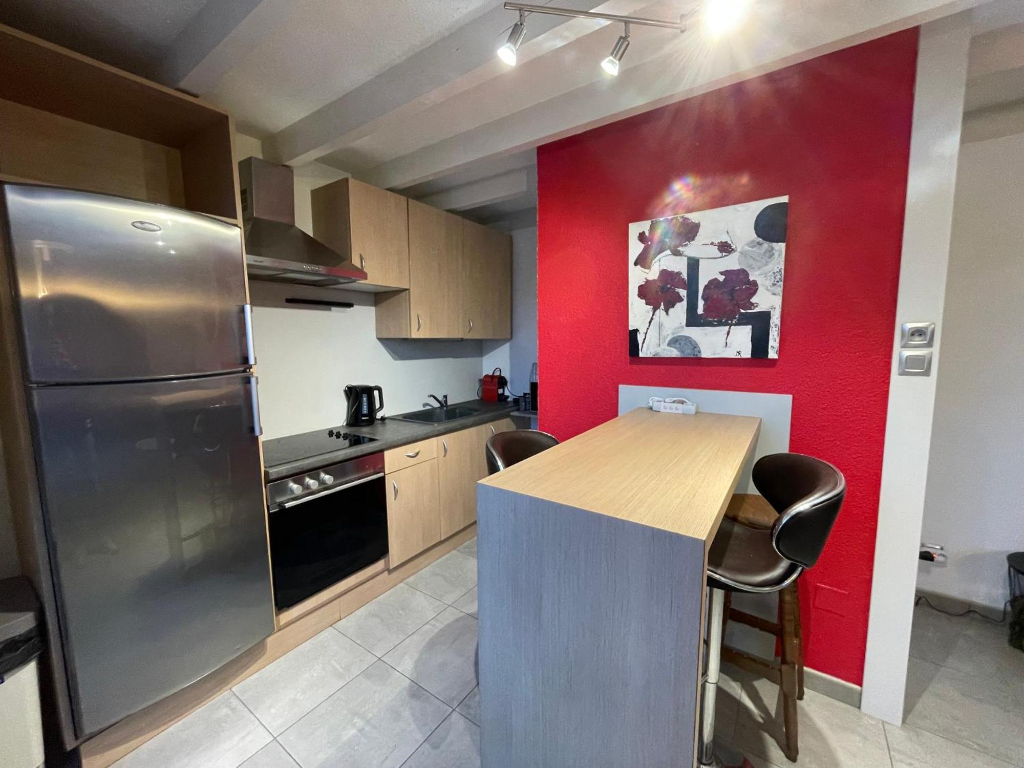 Fathala - Appartement Lumineux En Dernier Etage - Face A La Gare Routiere Sarrebourg Esterno foto