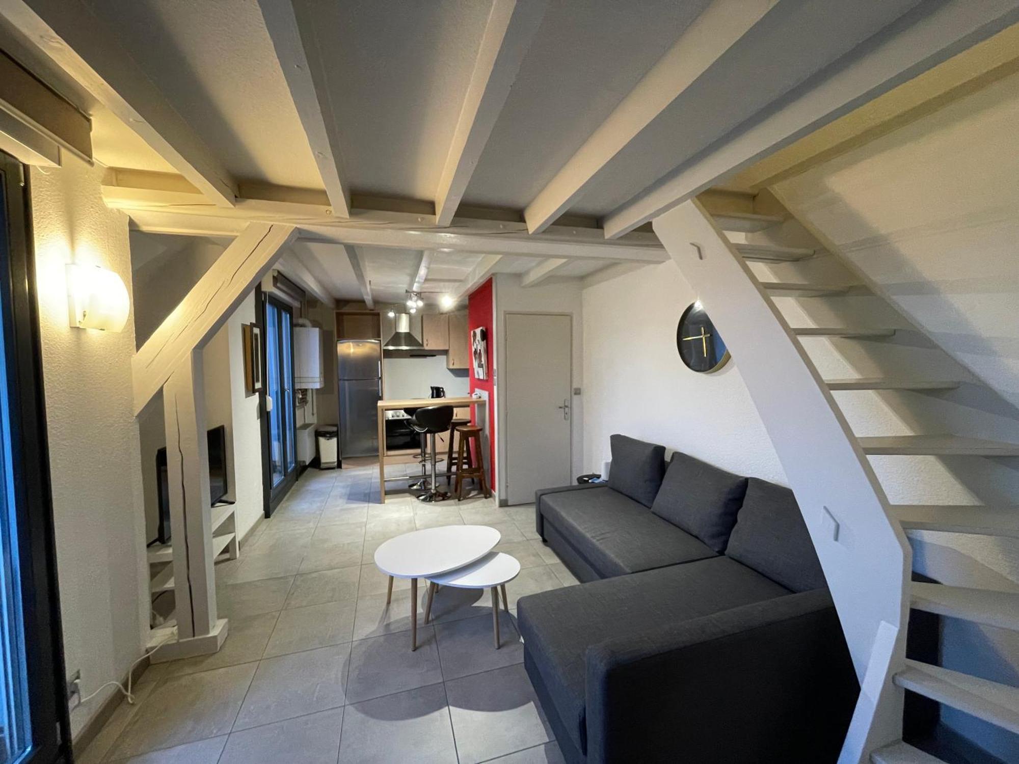 Fathala - Appartement Lumineux En Dernier Etage - Face A La Gare Routiere Sarrebourg Esterno foto